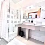 公寓 Lisboa, Cidade, Elegant With Air Cond, Free Wifi And Near Metro, By Ig *
