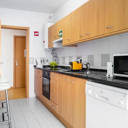 Lisboa, Cidade, Elegant With Air Cond, Free Wifi And Near Metro, By Ig Apartman