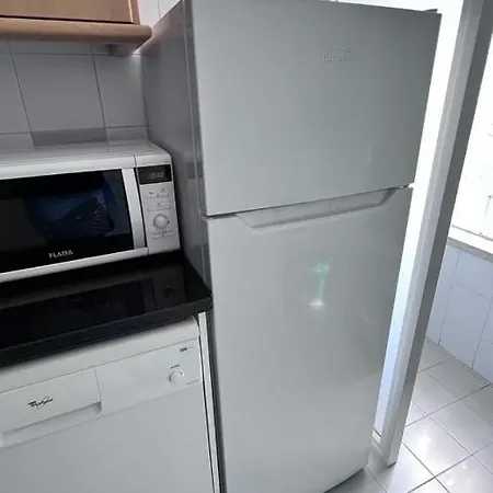 Lisboa, Cidade, Elegant With Air Cond, Free Wifi And Near Metro, By Ig