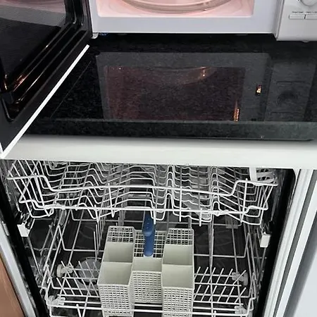 Lisboa, Cidade, Elegant With Air Cond, Free Wifi And Near Metro, By Ig Apartman *